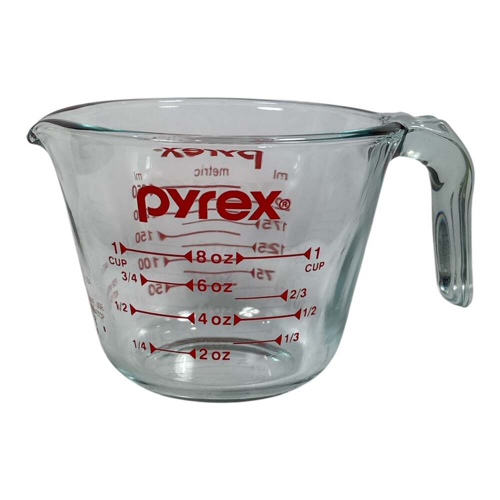 Vtg Small pyrex Glass Measuring Cup Red Letters Open J Handle 1 Cup 8 oz 250 ml